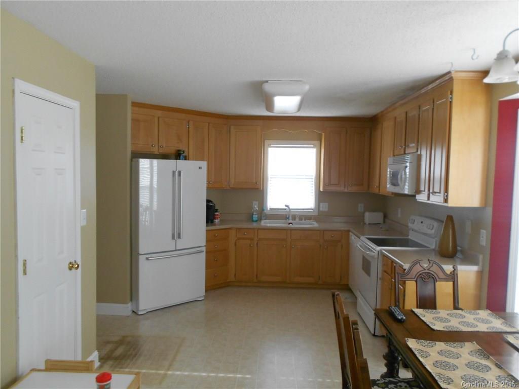 223 Maple Ridge Circle Salisbury, NC 28147 - Photo 2 of 5