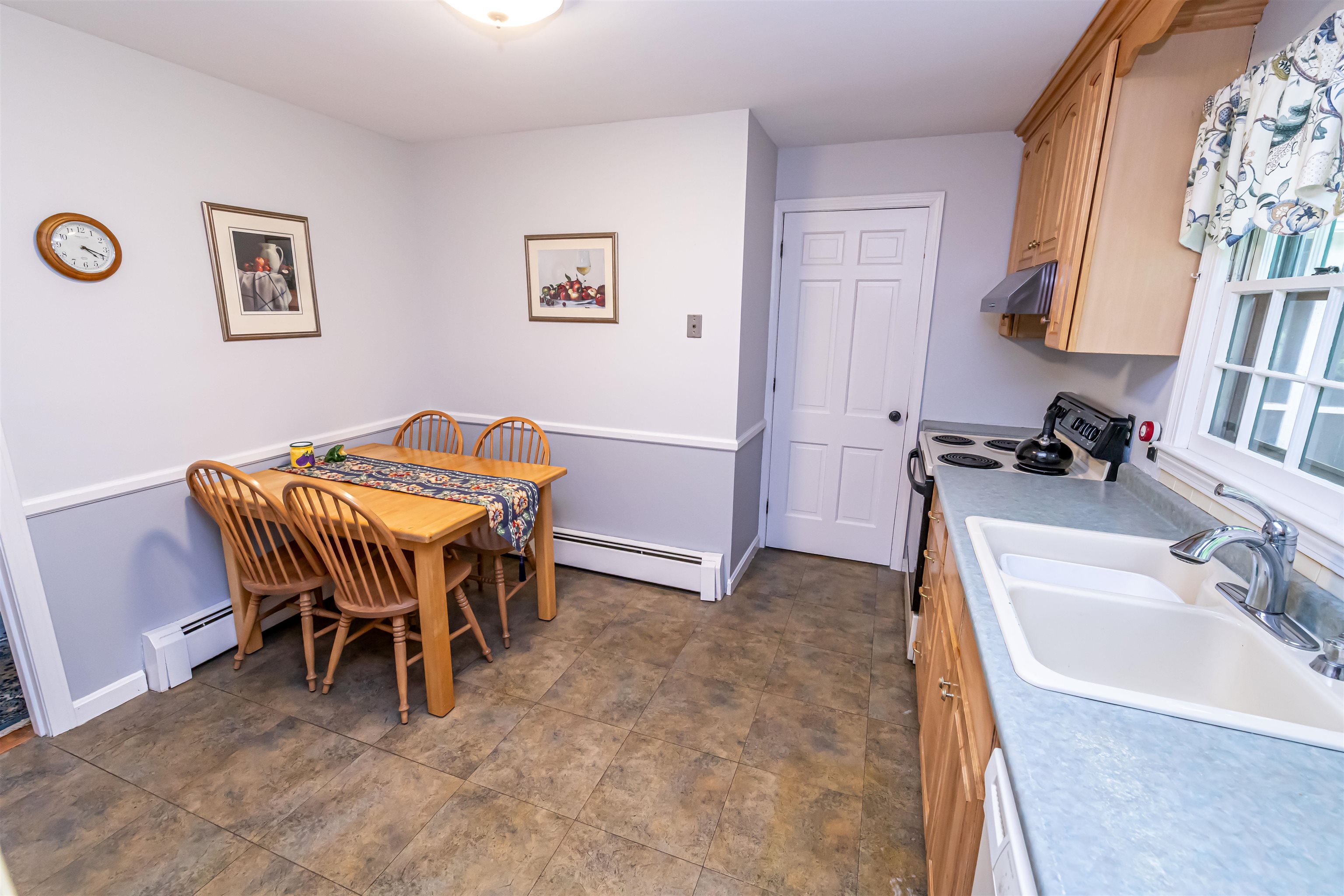 5 Northfield Road Amherst, NH 03031 - Photo 6 of 40