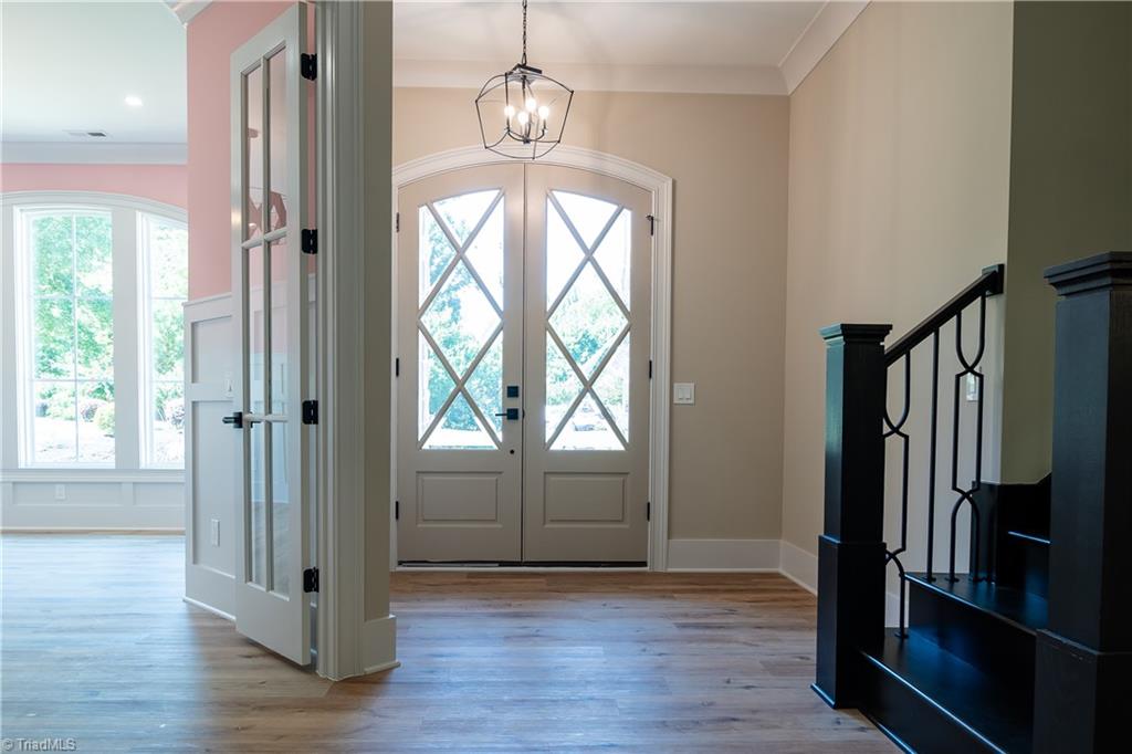 2844 St Giles Court High Point, NC 27262 - Photo 5 of 44 Foyer