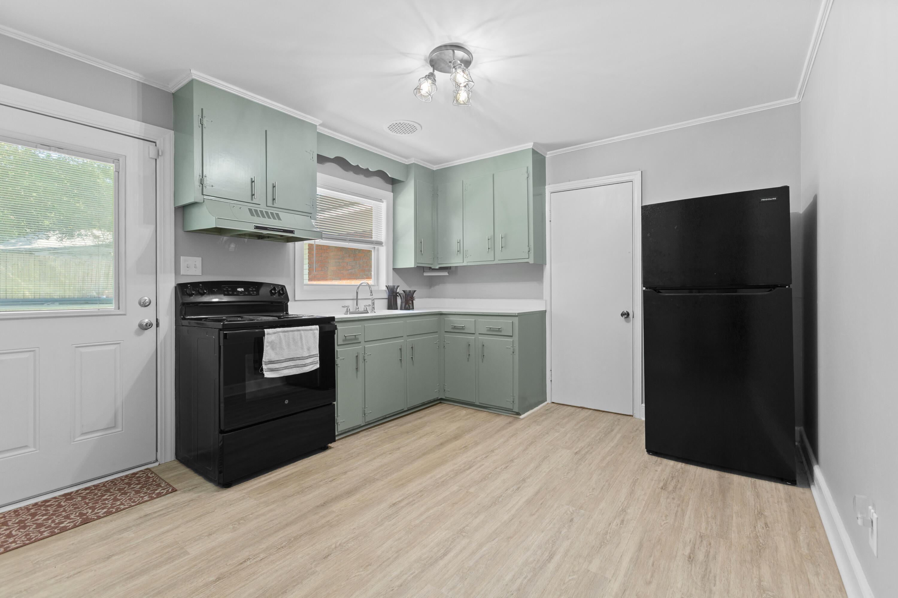 106 Goodwin Street Moncks Corner, SC 29461 - Photo 25 of 34 106GoodwinSt.NicoleBurbagePhoto-15