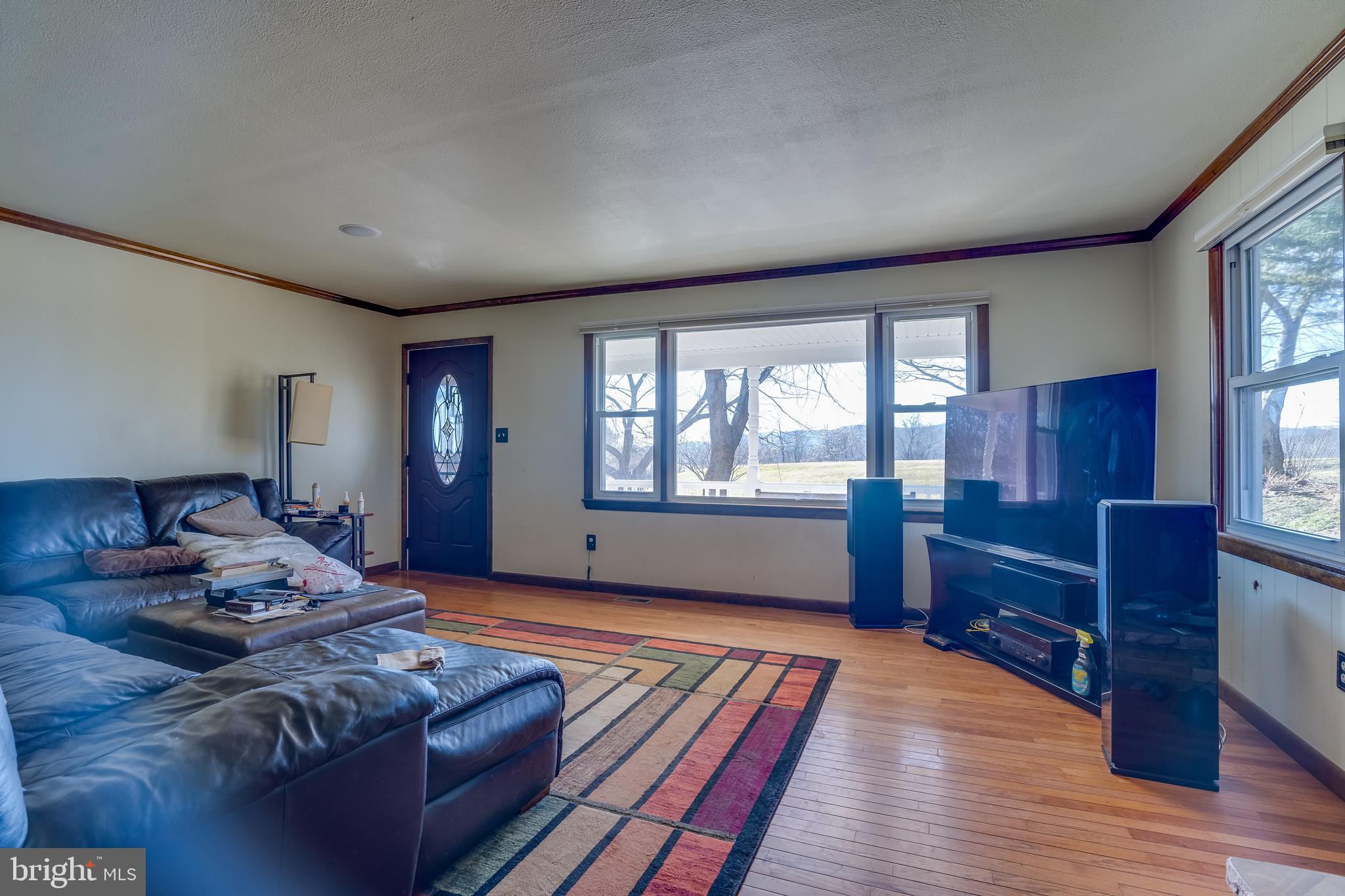 40228 Braddock Road Aldie, VA 20105 - Photo 2 of 35