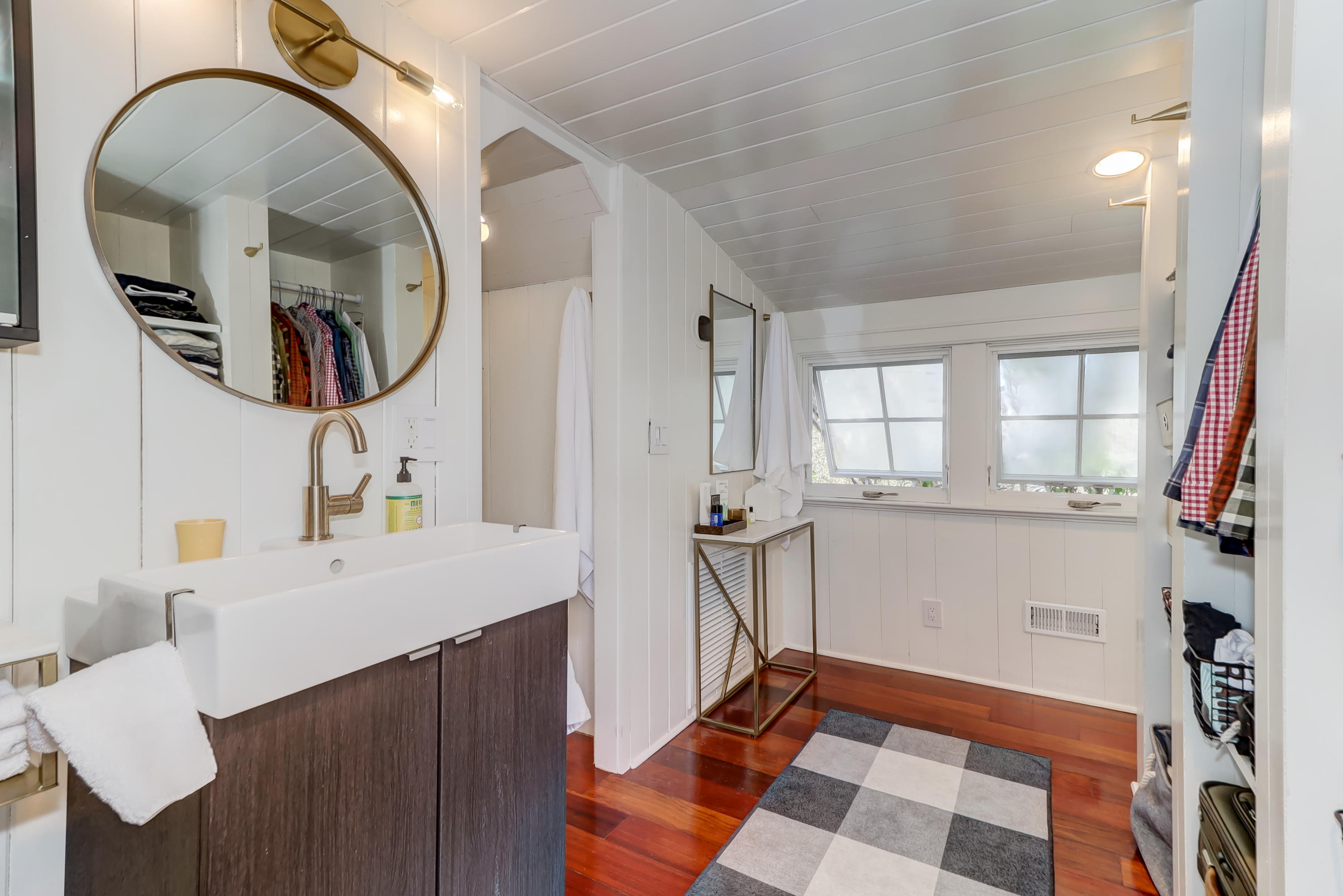 10 Rutledge Avenue, Unit C Charleston, SC 29401 - Photo 13 of 17 Master Bath