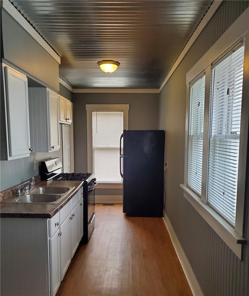 555 West Main Street Decatur, IL 62522 - Photo 9 of 32