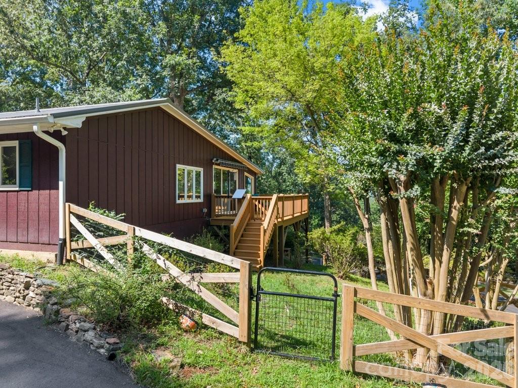 2825 River Road Columbus, NC 28722 - Photo 37 of 46
