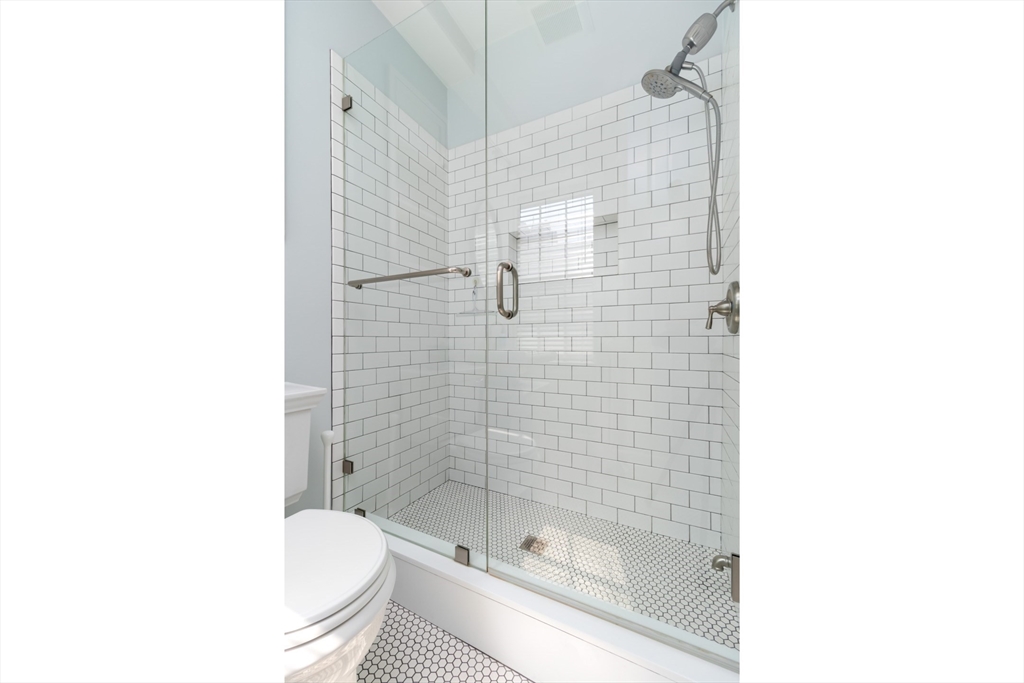 1 Primus Avenue, Unit 7 Boston, MA 02114 - Photo 10 of 15