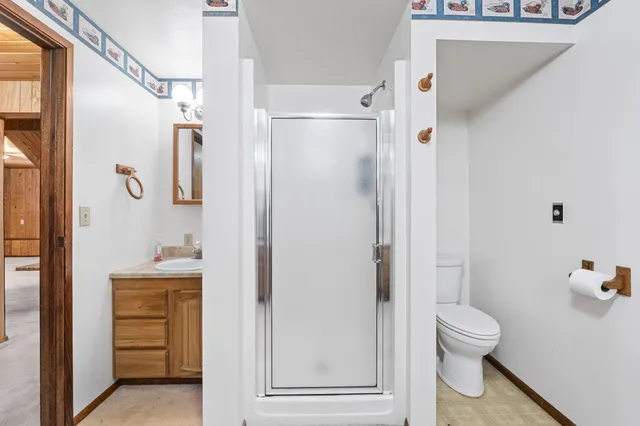 $400,000 | 2841 Sullivan Lake Road, Ione, WA 99139