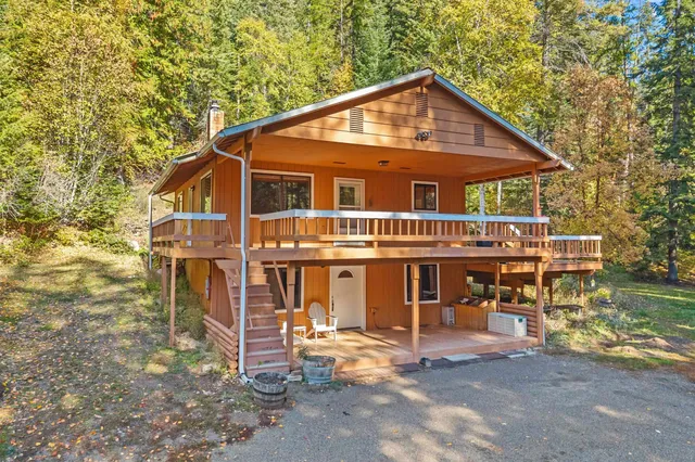 $400,000 | 2841 Sullivan Lake Road, Ione, WA 99139