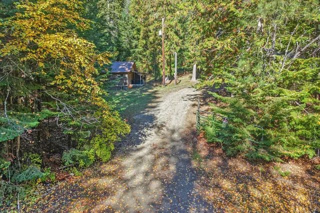 $400,000 | 2841 Sullivan Lake Road, Ione, WA 99139