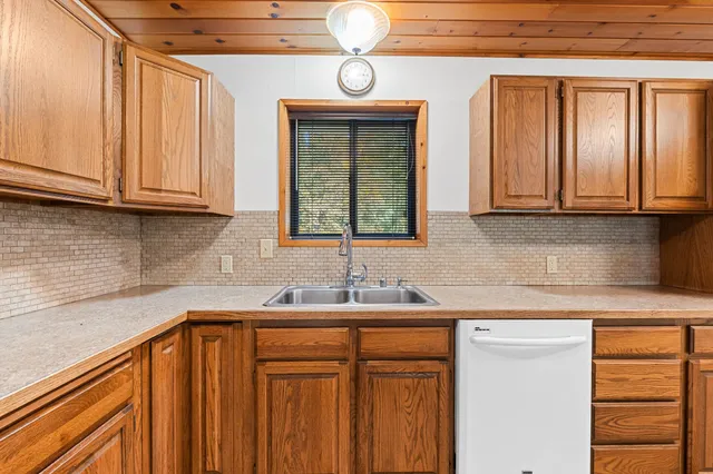 $400,000 | 2841 Sullivan Lake Road, Ione, WA 99139