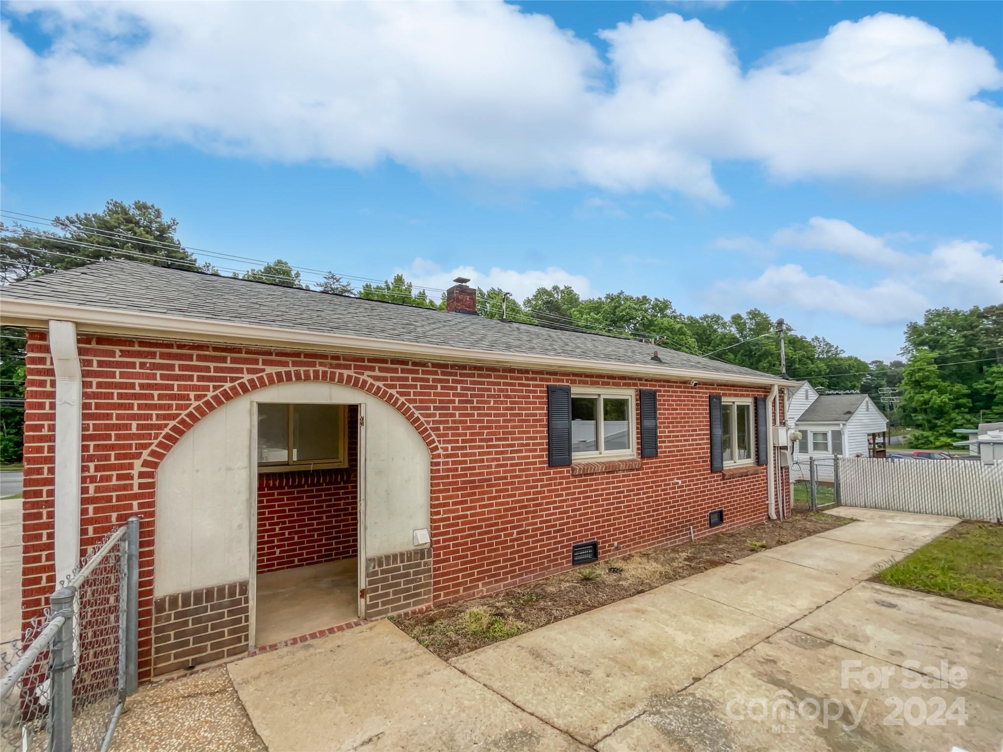 2807 Lowell Road Gastonia, NC 28054 - Photo 8 of 17 Gallery Image 8