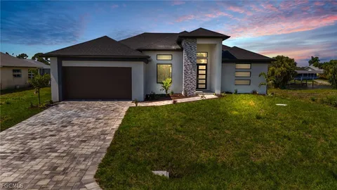$750,000 | 9402 Arrid Circle, Port Charlotte, FL 33981