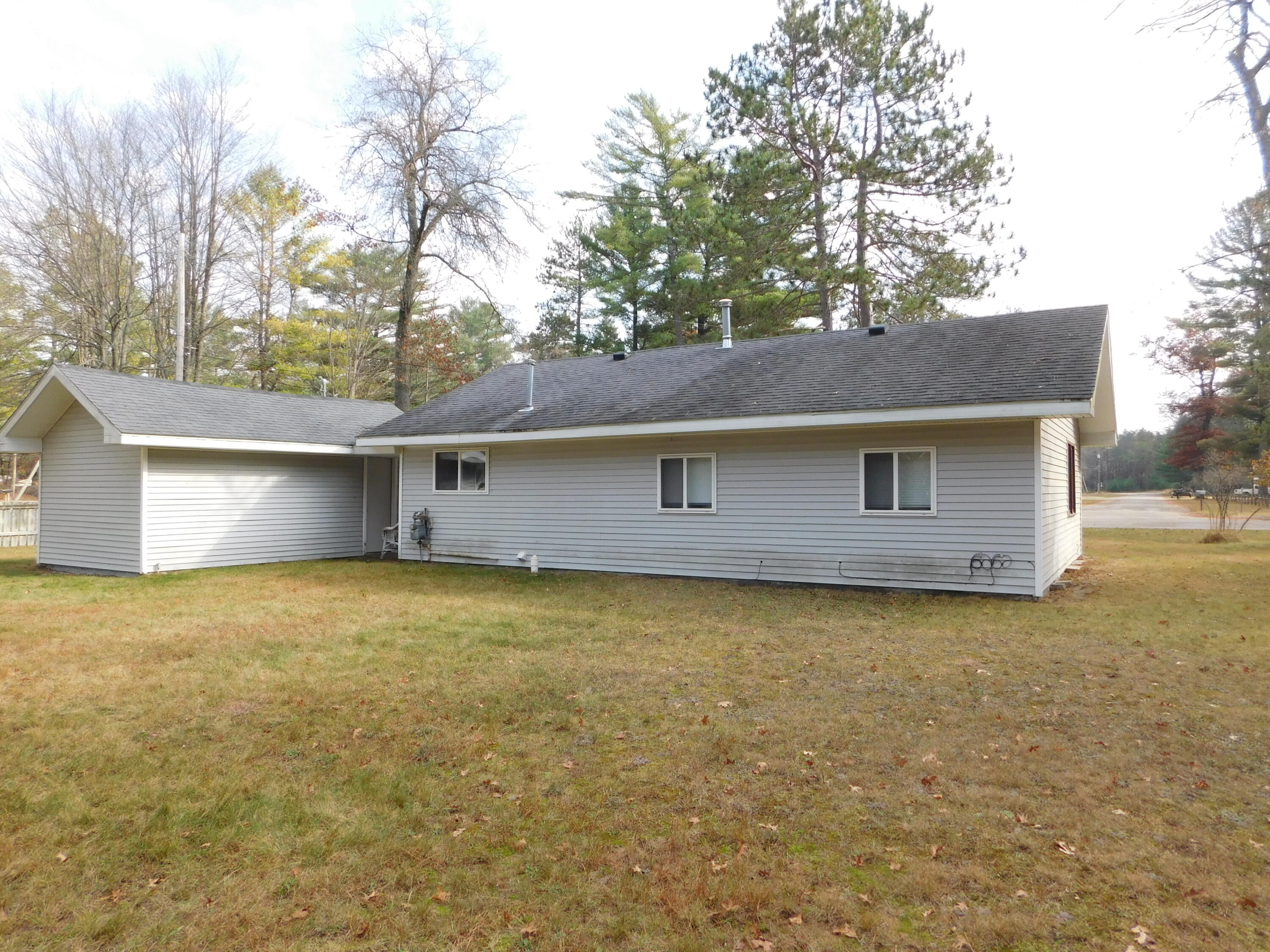 6470 Old Lake Road Grayling, MI 49738 - Photo 31 of 33 Gallery Image 31