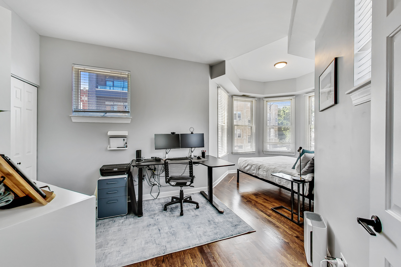 845 West Altgeld Street, Unit 2A Chicago, IL 60614 - Photo 18 of 24 a view of a workspace with furniture and a window