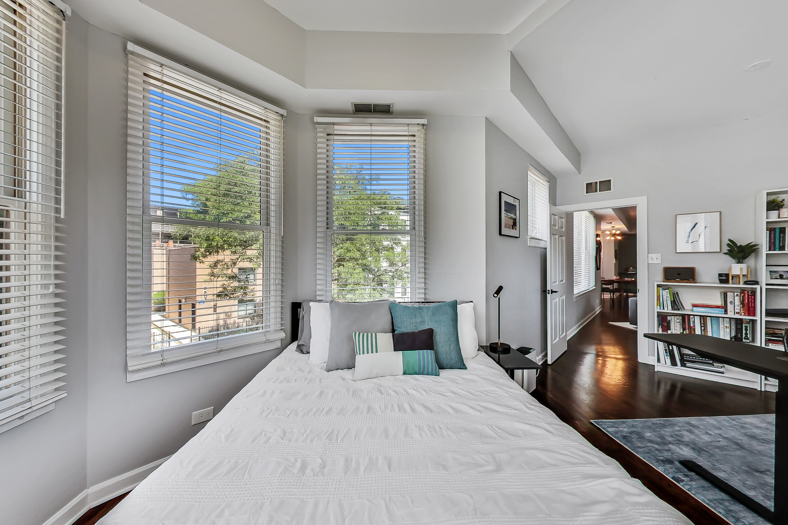 845 West Altgeld Street, Unit 2A Chicago, IL 60614 - Photo 21 of 24 a bed room with a bed and a large window