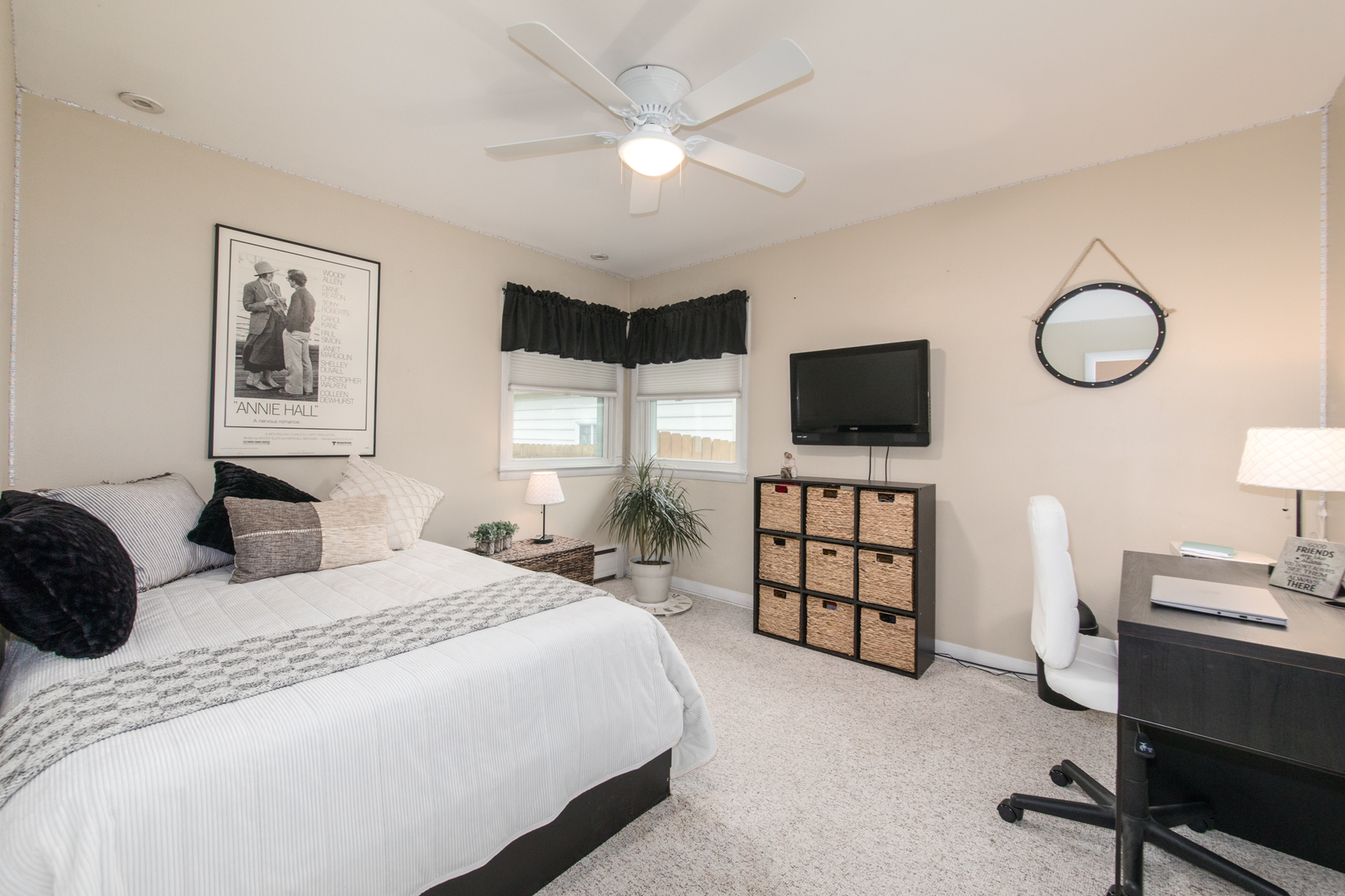 740 North Dee Road Park Ridge, IL 60068 - Photo 12 of 22 a bedroom with a bed a computer on a desk and chair