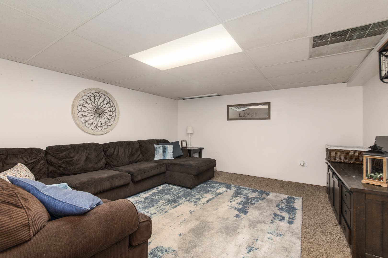 740 North Dee Road Park Ridge, IL 60068 - Photo 14 of 22 a living room with furniture and a couch