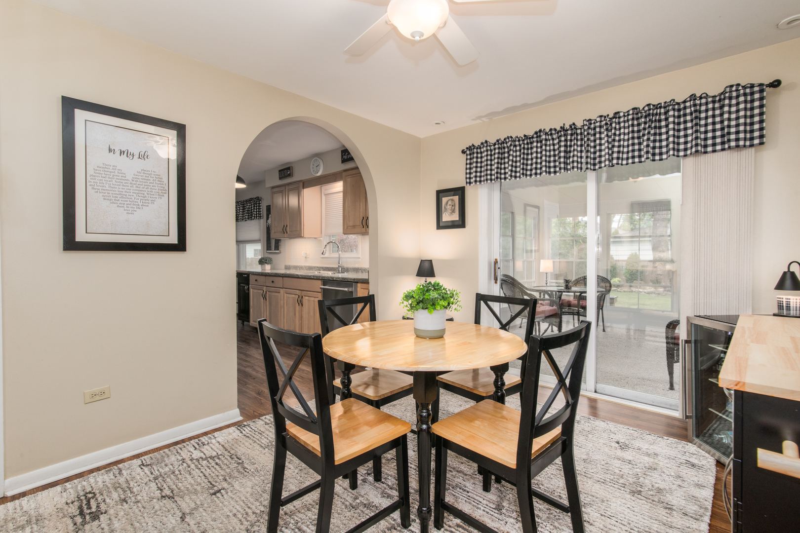 740 North Dee Road Park Ridge, IL 60068 - Photo 8 of 22 a view of a dining room with furniture