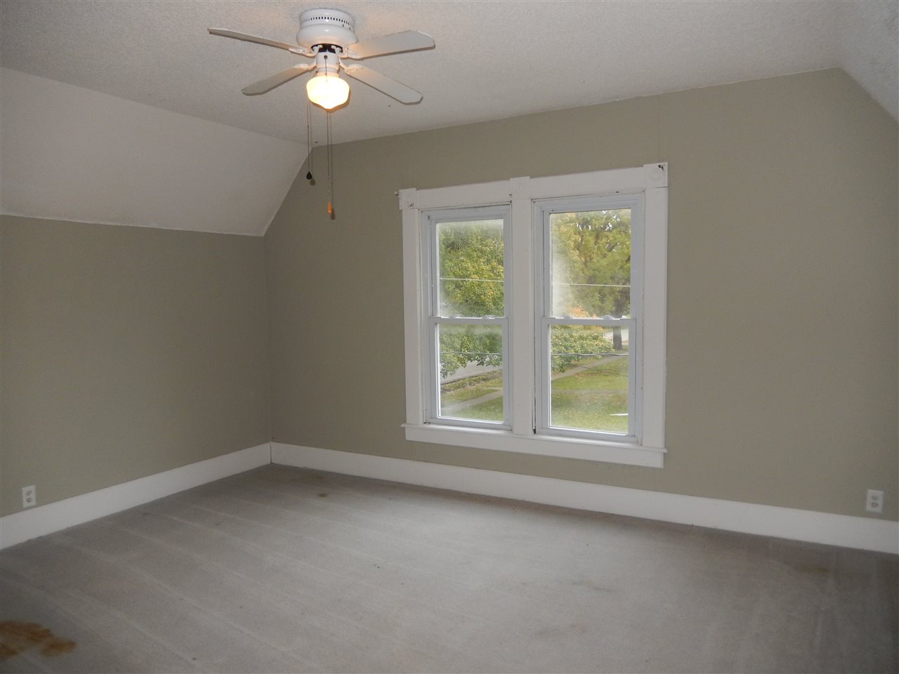 409 North Washington Street Carthage, IL 62321 - Photo 13 of 17