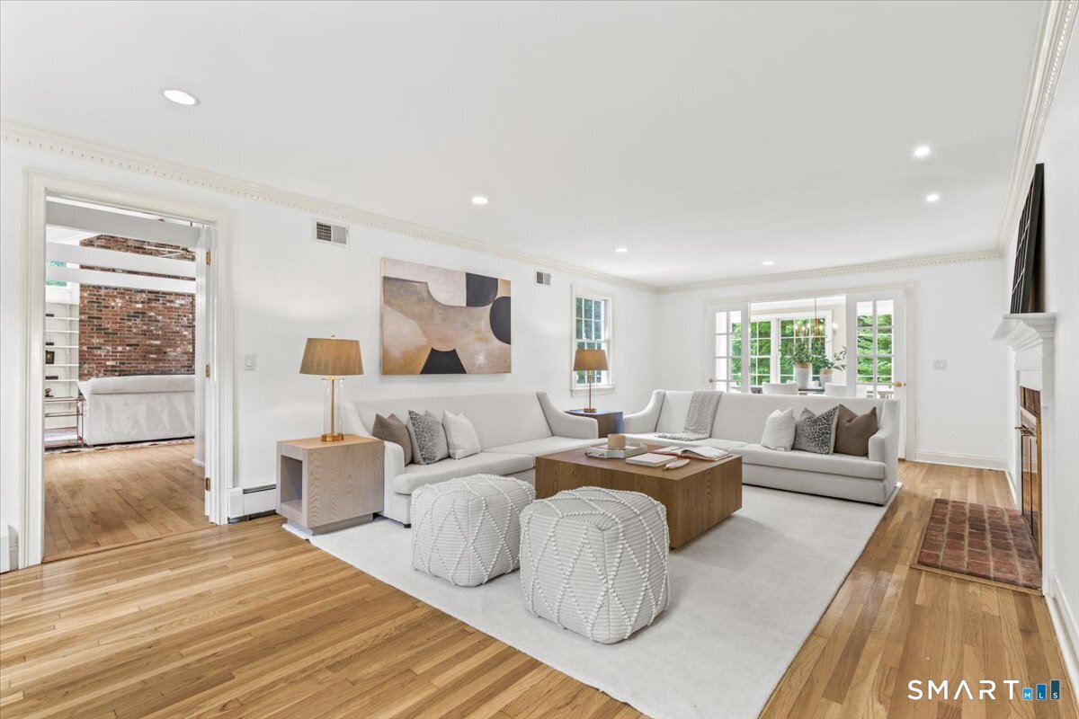 248 Turtle Back Road New Canaan, CT 06840 - Photo 12 of 39 Gallery Image 12
