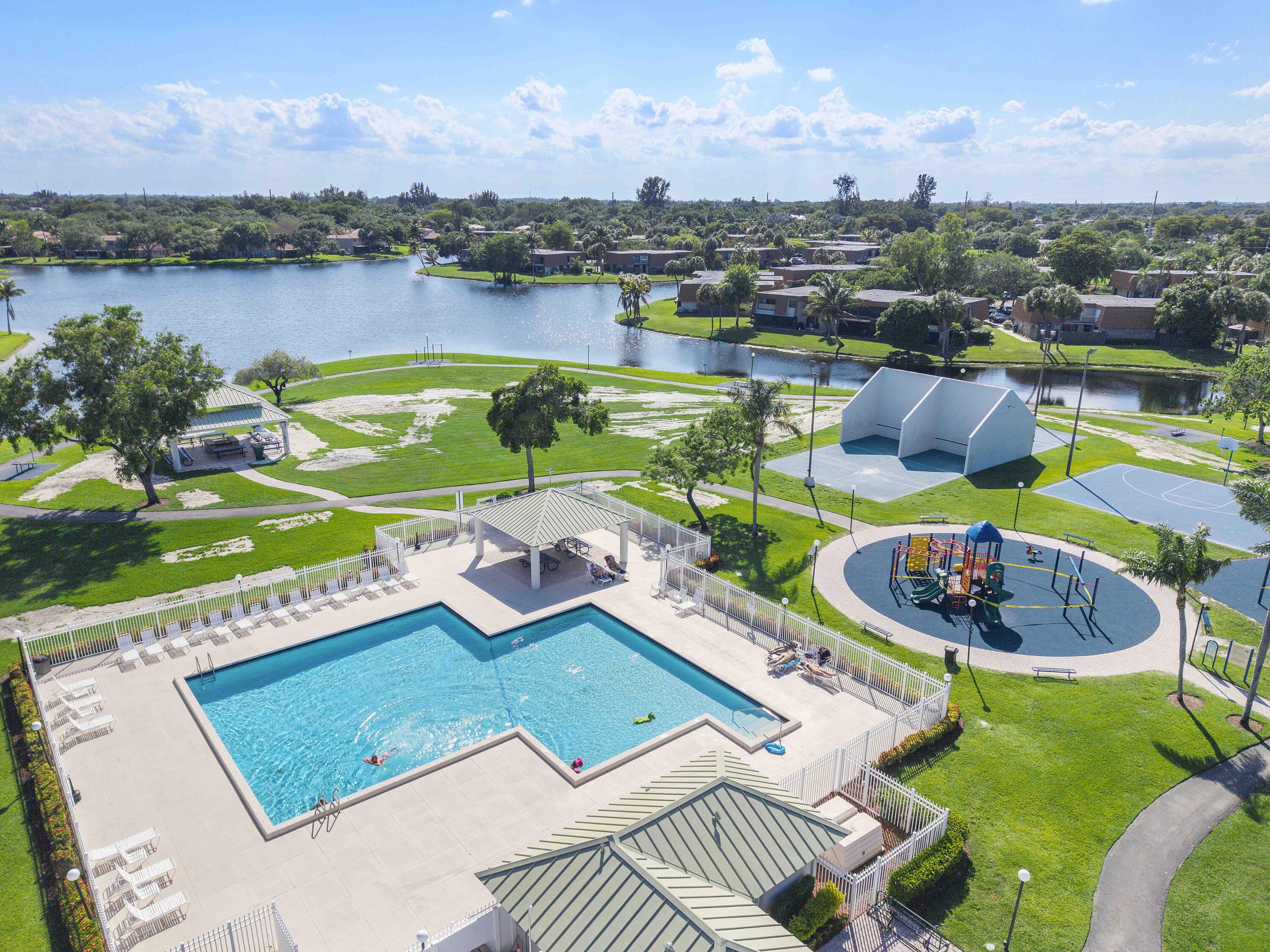 1426 Southwest 110th Way Davie, FL 33324 - Photo 35 of 40 1426 Sw 110th Way_002