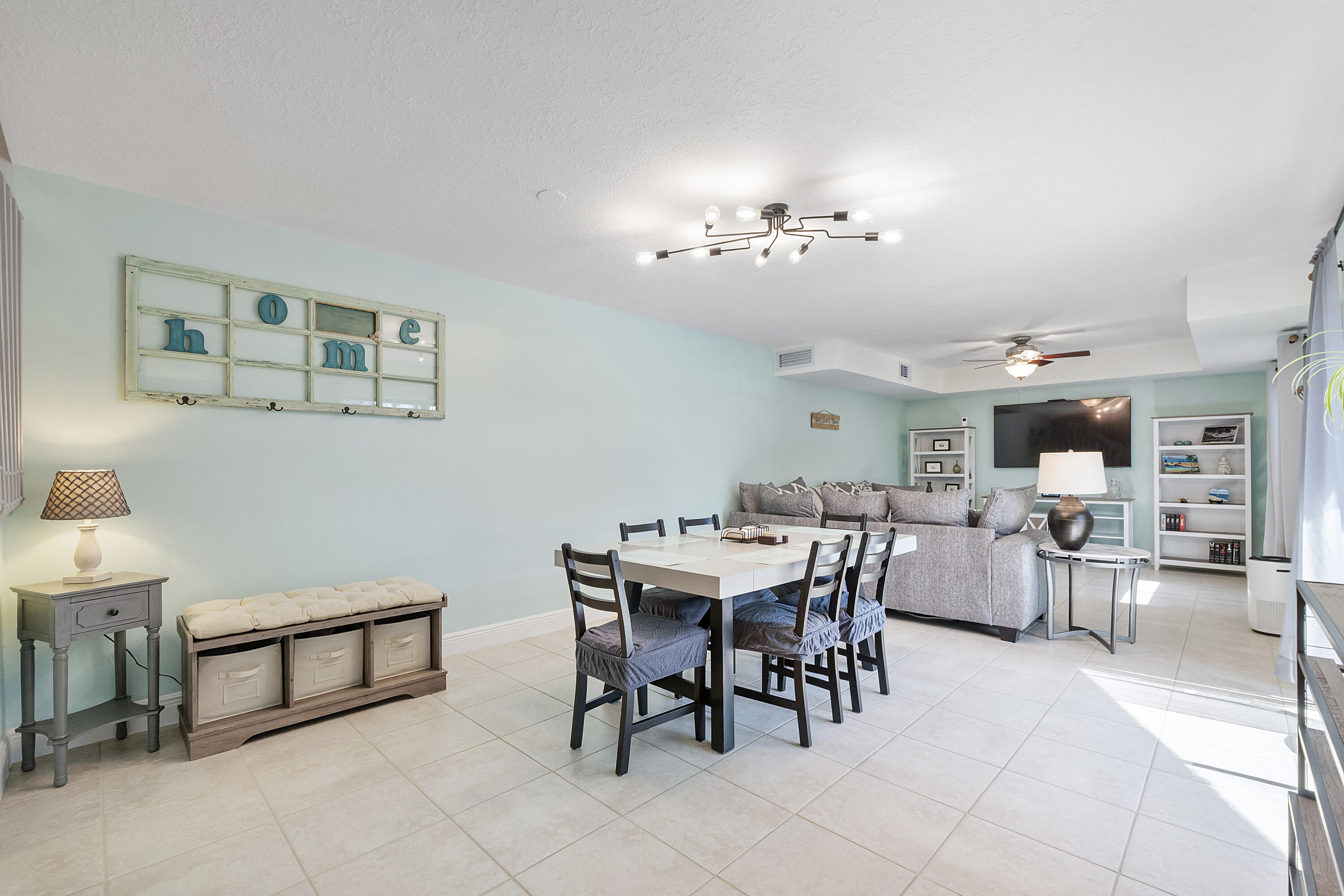 1426 Southwest 110th Way Davie, FL 33324 - Photo 4 of 40 1426 Sw 110th Way_023