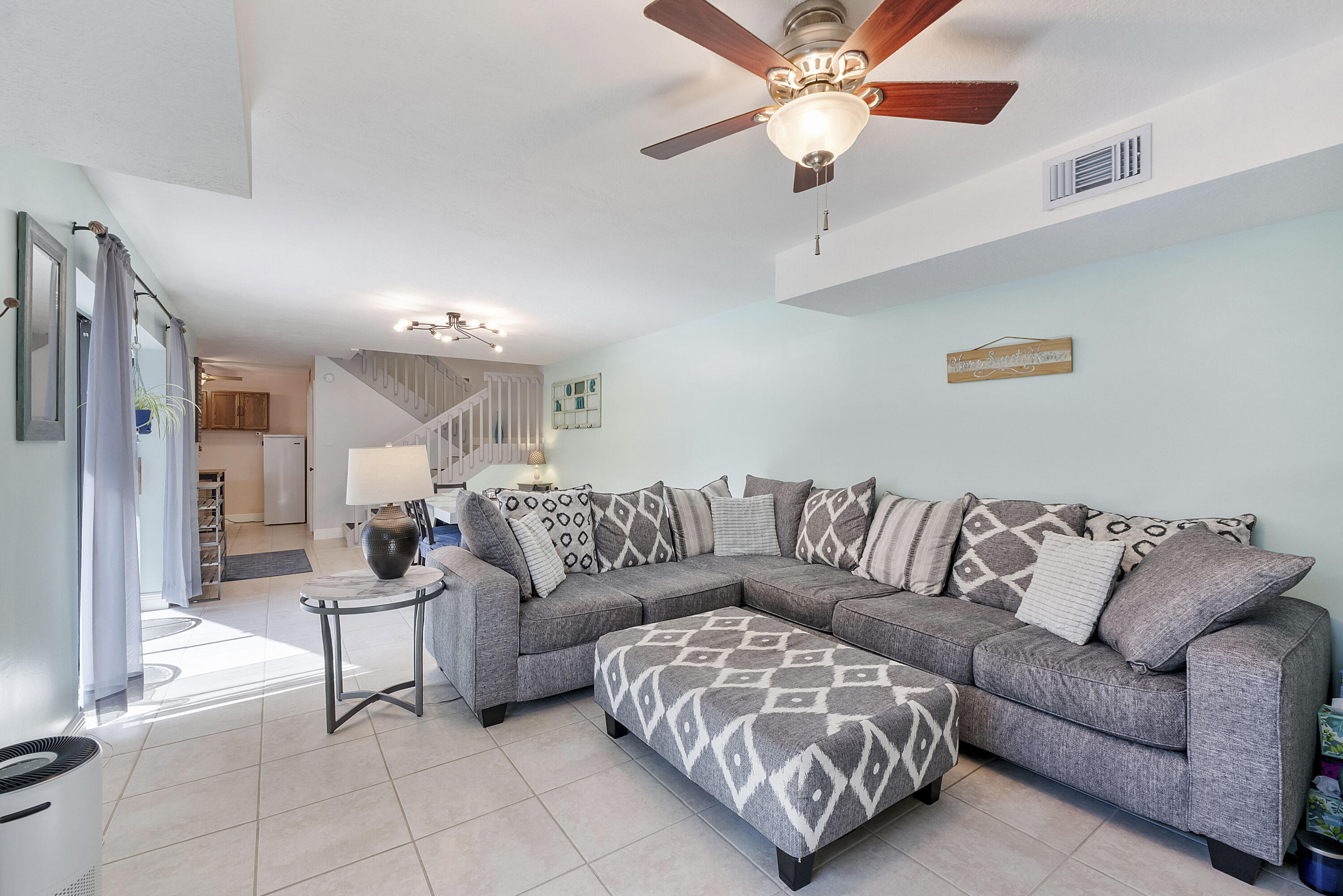 1426 Southwest 110th Way Davie, FL 33324 - Photo 7 of 40 1426 Sw 110th Way_026