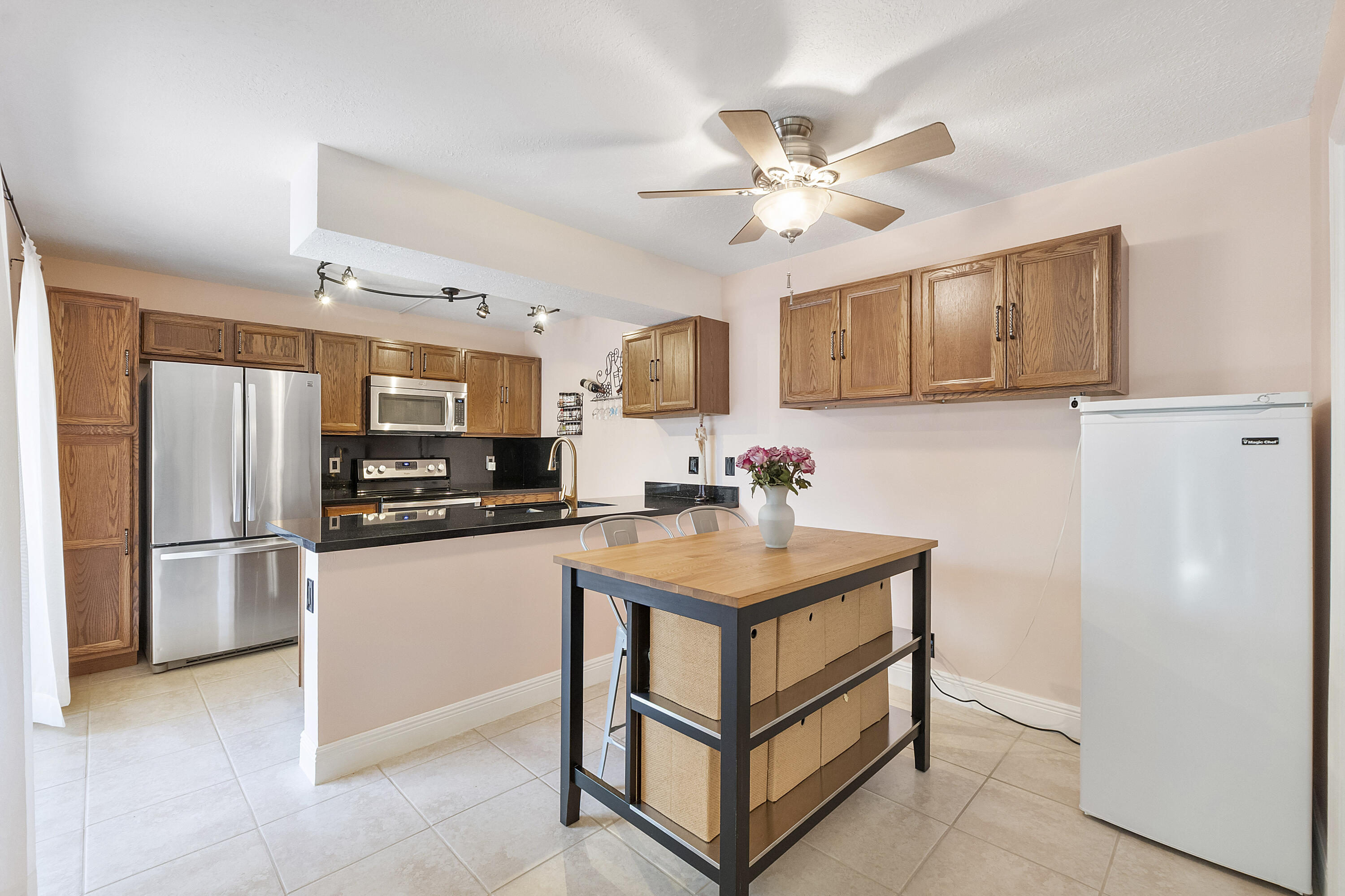 1426 Southwest 110th Way Davie, FL 33324 - Photo 10 of 40 1426 Sw 110th Way_029