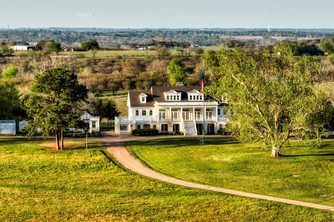 $3,750,000 | 3401 US Highway 290 East, Brenham, TX 77833