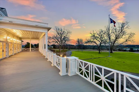 $3,750,000 | 3401 US Highway 290 East, Brenham, TX 77833