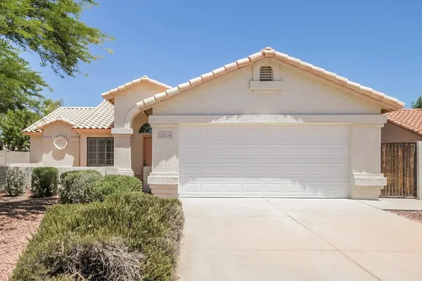 $2,600 | 2216 East Sherri Drive, Gilbert, AZ 85296