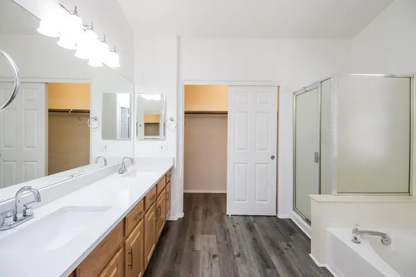$2,600 | 2216 East Sherri Drive, Gilbert, AZ 85296