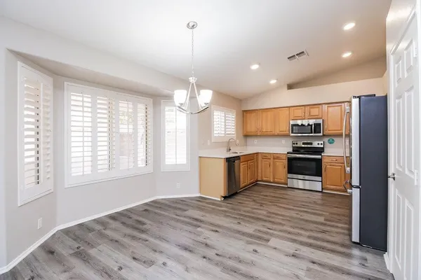 $2,600 | 2216 East Sherri Drive, Gilbert, AZ 85296