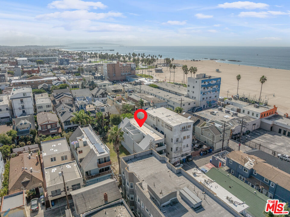 21 1/2 Wavecrest Avenue Venice, CA 90291 - Photo 29 of 29 an aerial view of multiple house
