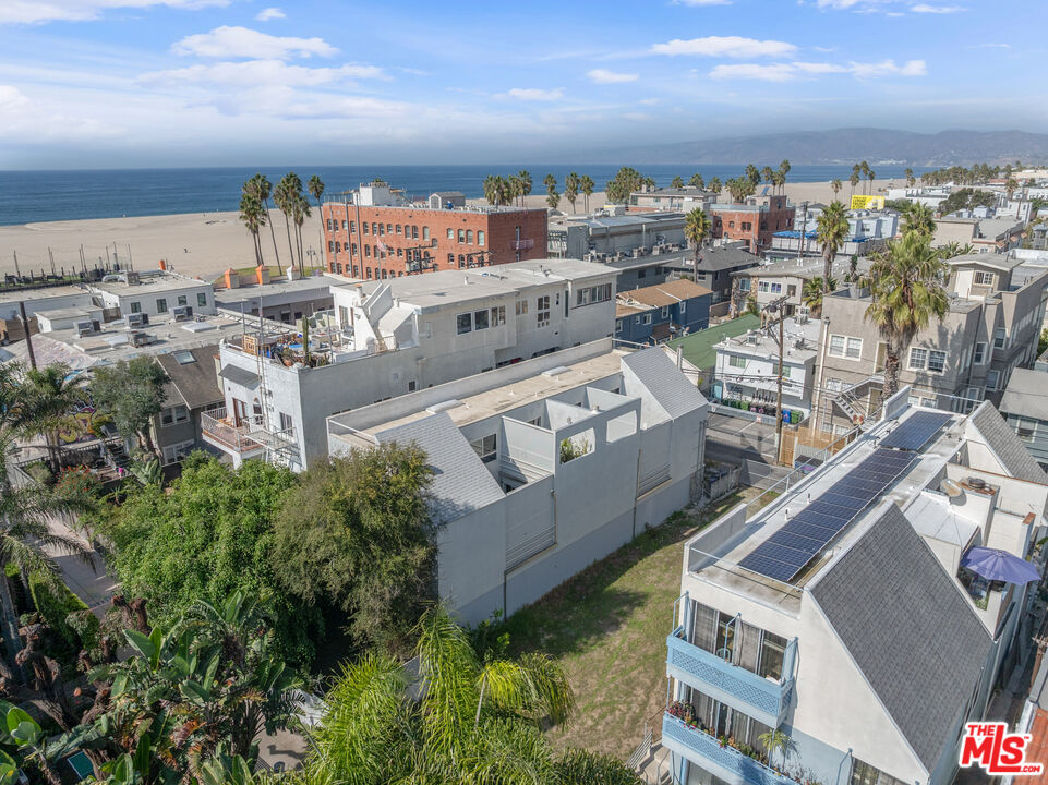21 1/2 Wavecrest Avenue Venice, CA 90291 - Photo 5 of 29 a view of a city with tall buildings