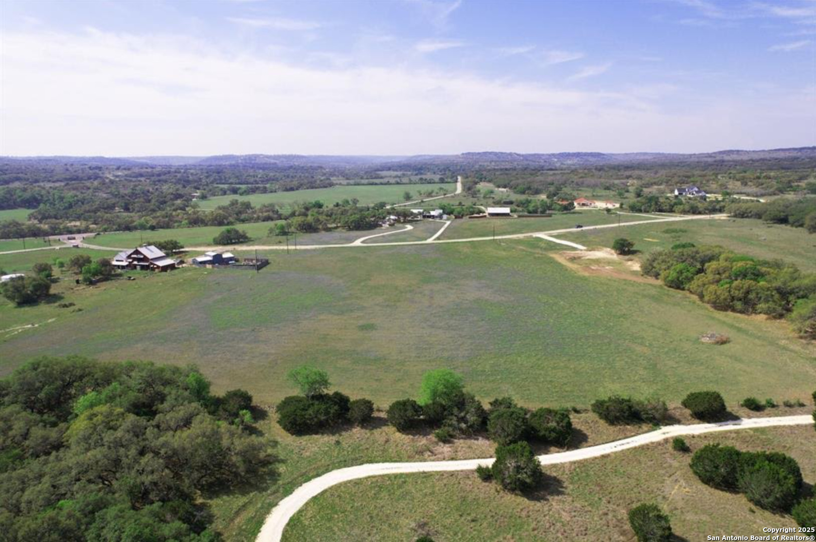 348 Lipan Apache Blanco, TX 78606 - Photo 3 of 6
