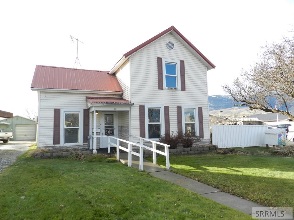 901 Main Street Salmon, ID 83467 - Photo 2 of 62