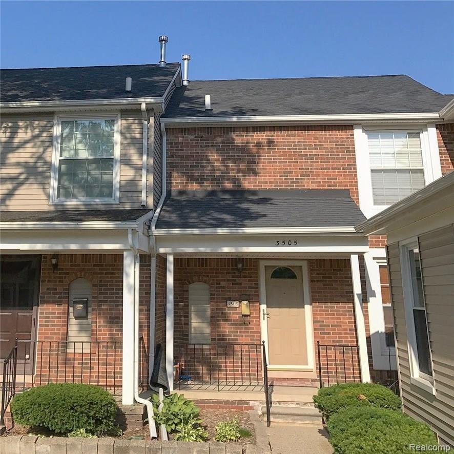 3505 Crooks Road, Unit 6 Royal Oak, MI 48073 - Photo 2 of 17 CROOKS7.jpg