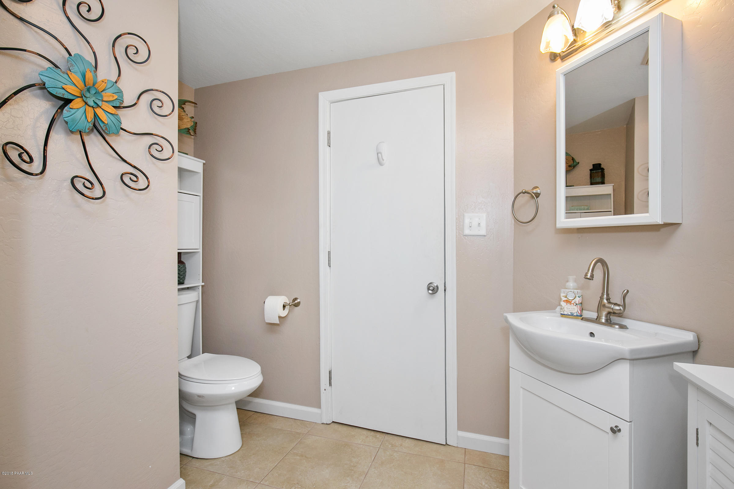 1973 Idylwild Road Prescott, AZ 86305 - Photo 14 of 20 Bathroom