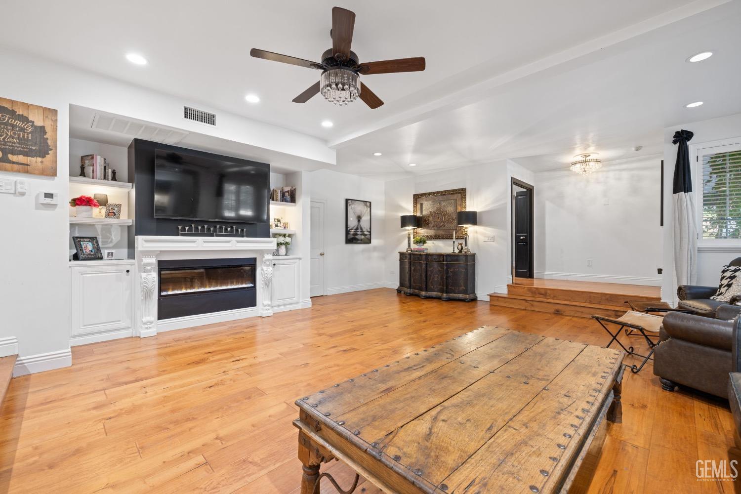 Undisclosed Address Bakersfield, CA 93309 - Photo 23 of 75