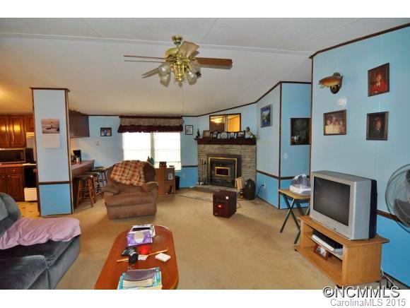 21 Reeves Road Leicester, NC 28748 - Photo 4 of 8 Gallery Image 4