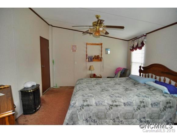 21 Reeves Road Leicester, NC 28748 - Photo 6 of 8 Gallery Image 6