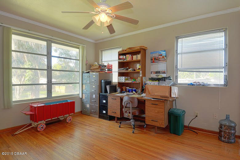 857 Valencia Road South Daytona, FL 32119 - Photo 12 of 26 11