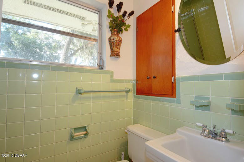 857 Valencia Road South Daytona, FL 32119 - Photo 17 of 26 16