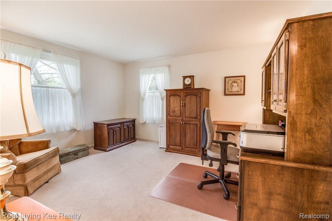 5101 Glengate Road Rochester, MI 48306 - Photo 40 of 59 40.jpg