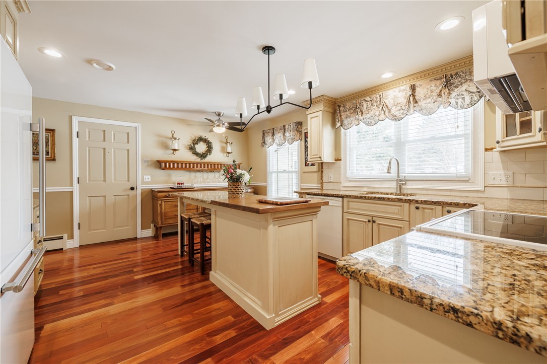 9 Bromley Road Pittsford, NY 14534 - Photo 12 of 36