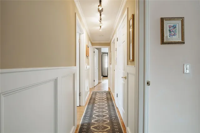 $499,900 | 9 Bromley Road, Pittsford, NY 14534