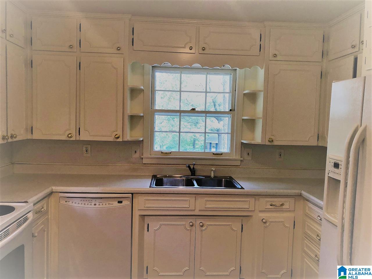 3652 Oakdale Road Birmingham, AL 35223 - Photo 10 of 21