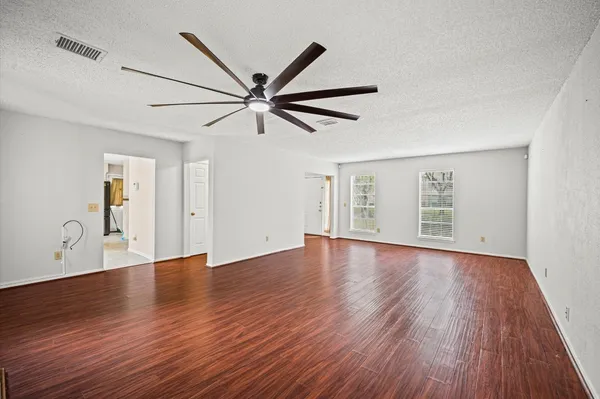$2,000 | 3018 Granite Lake Drive, Missouri City, TX 77459