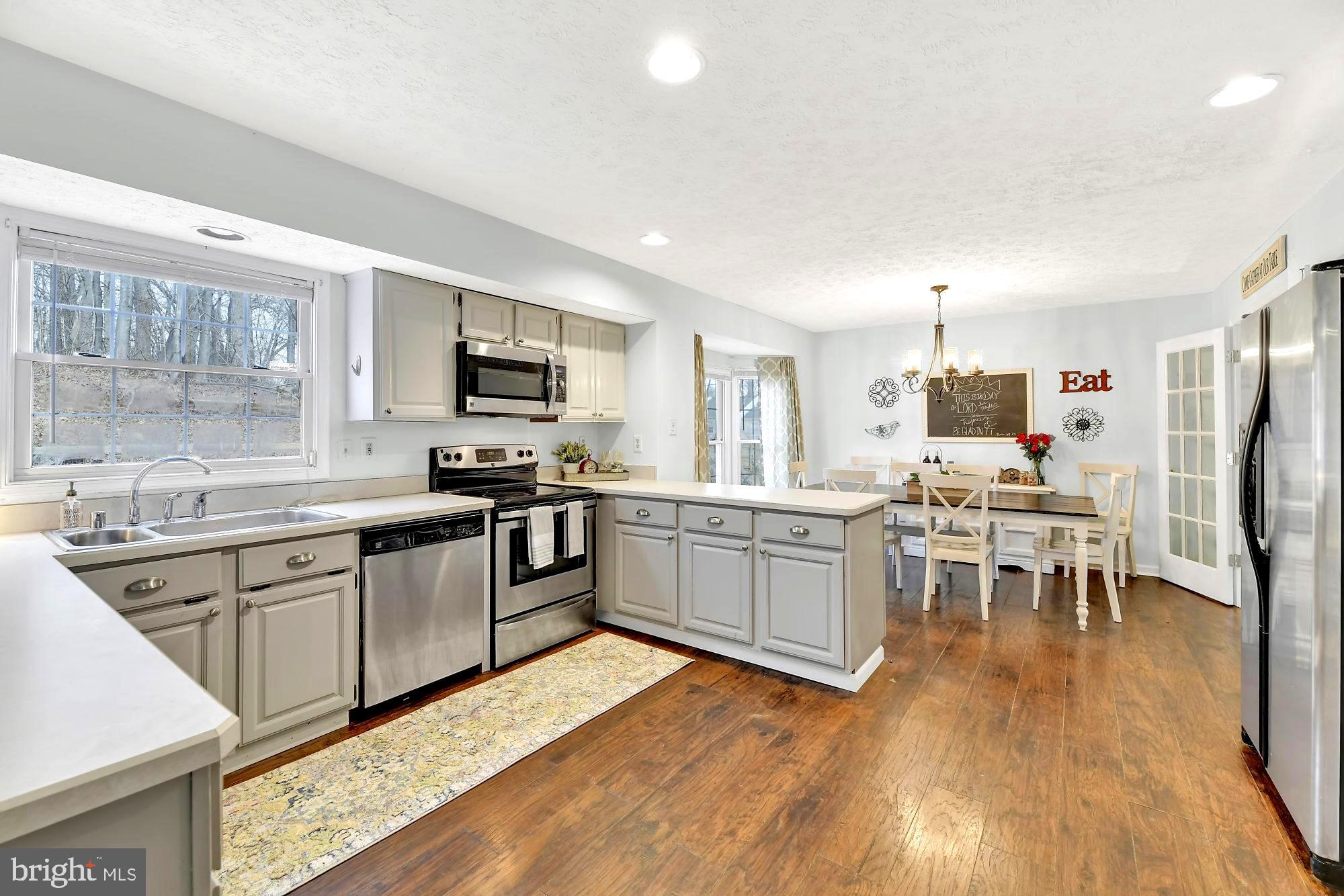 306 Kendigs Mill Road Owings Mills, MD 21117 - Photo 6 of 25 Perfect for Entertaining!