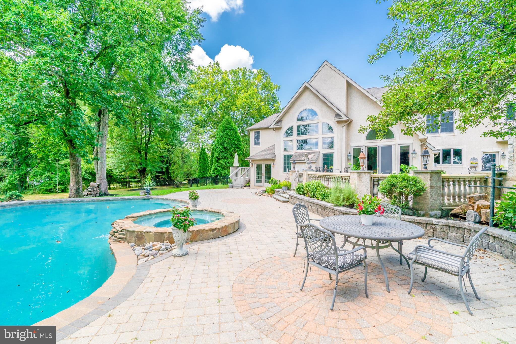 1520 Penllyn Blue Bell Pike Blue Bell, PA 19422 - Photo 46 of 56 Jacuzzi